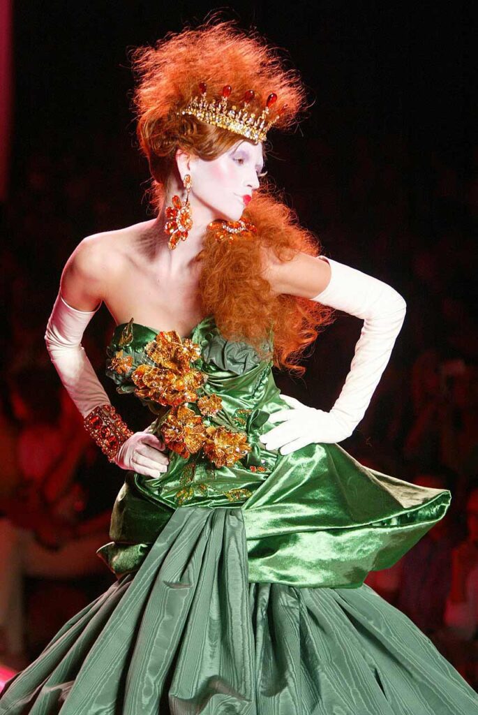 John-Galliano-Christian-Dior-fall-winter-2004 John Galliano for Christian Dior 2004 fall/winter ready-to-wear collection