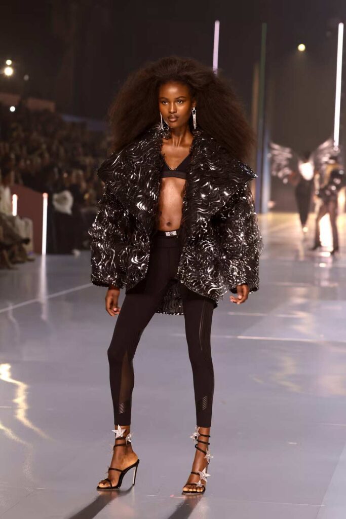 Victoria's-Secret-2024-fashion-show Victoria's Secret model Layla Etengan at 2024 fashion show